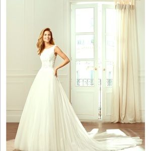 Designer Wedding Dress - Luna Novias!